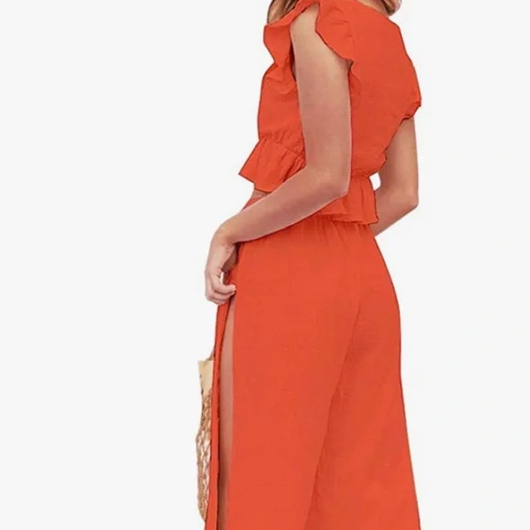 NWOT. Flattering 2 Pieces V Neck. Side Slit, Drawstring Wide Leg Pants. - Picture 5 of 8